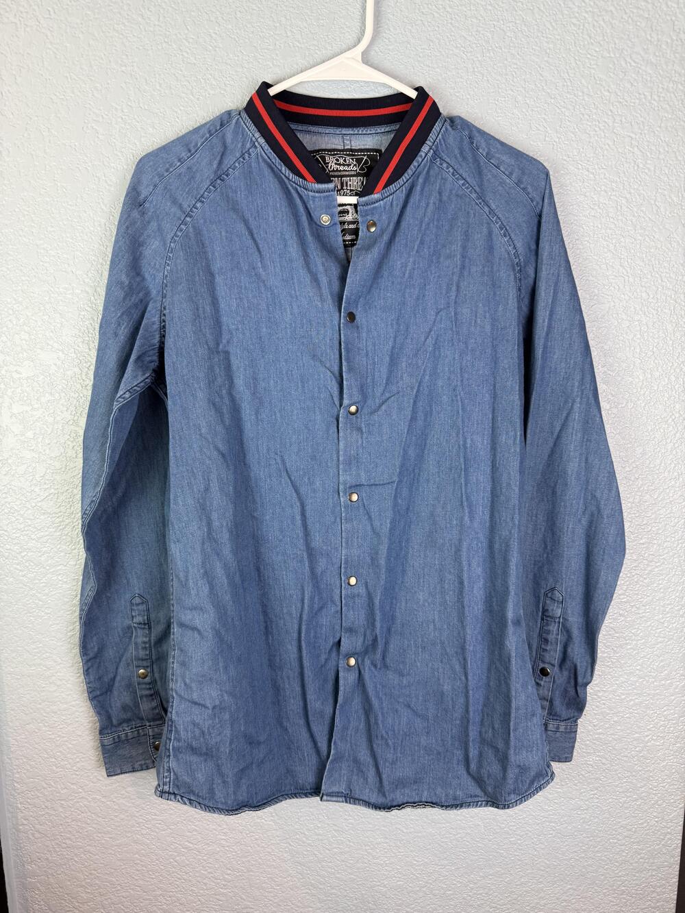 Broken Threads Jacket Mens Medium Denim Varsity Bomber Button Up Casual